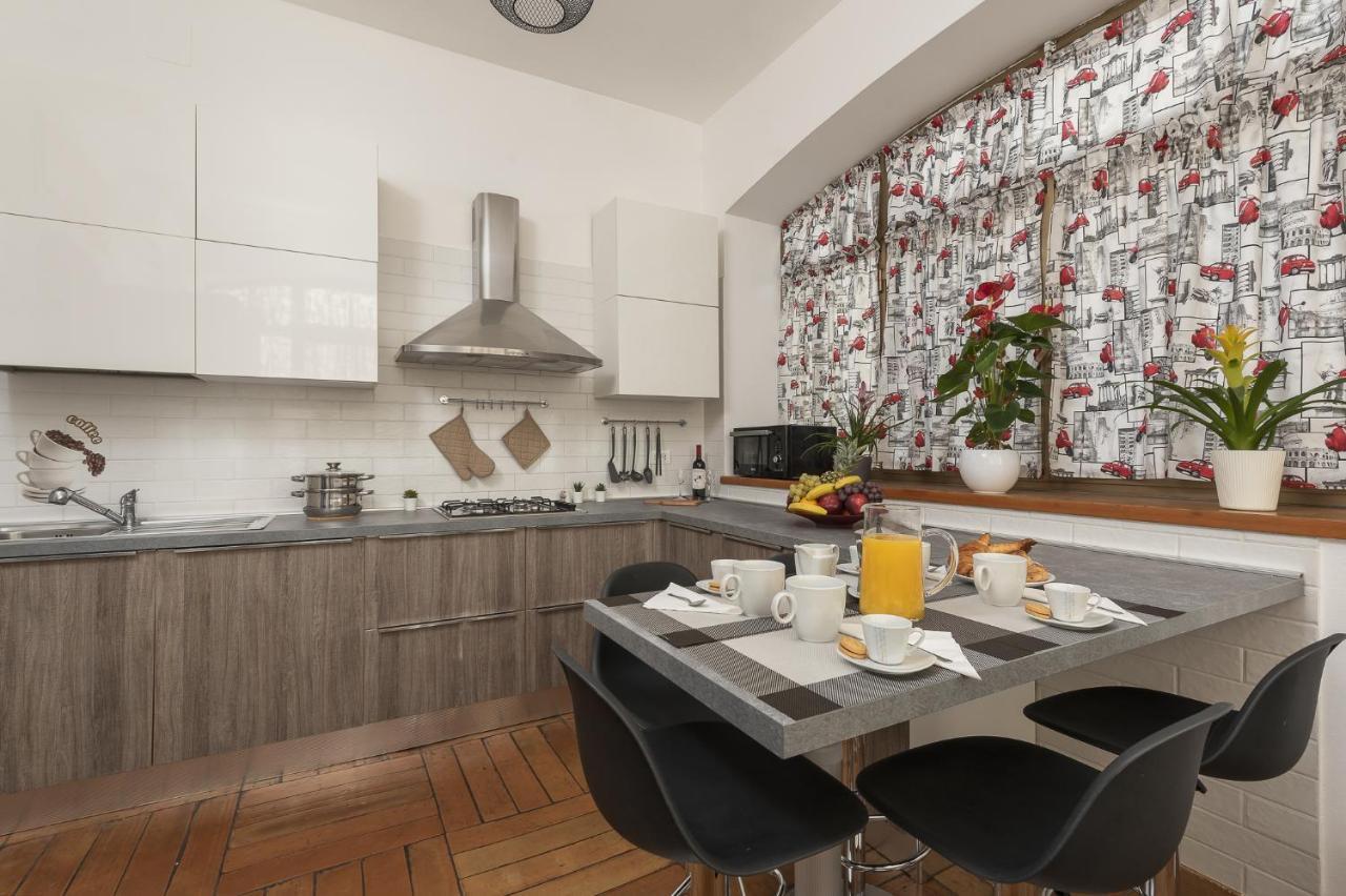 Take - Vatican Appartement *